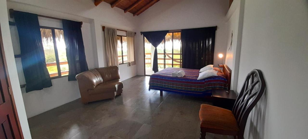 Hosteria Guachapeli Las Tunas Екстериор снимка