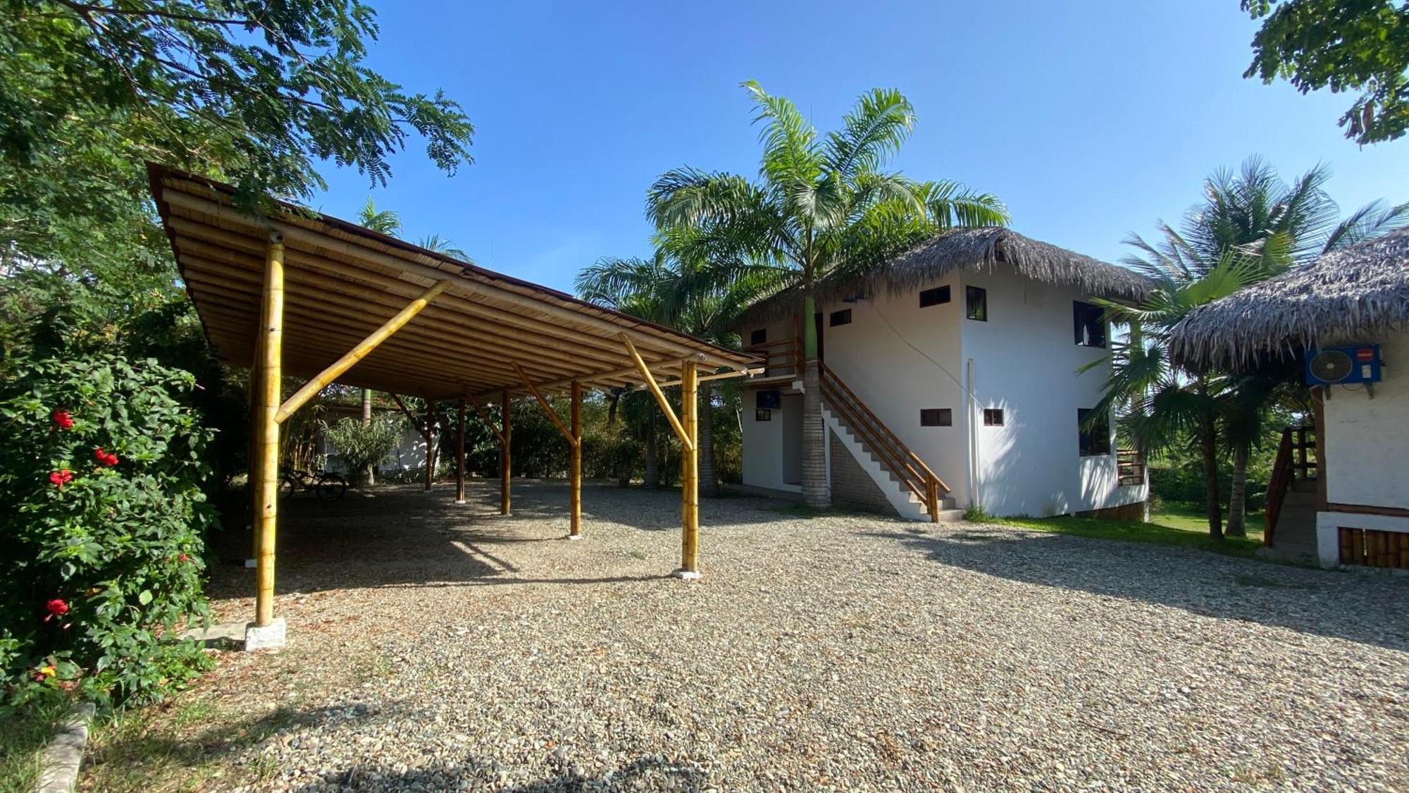 Hosteria Guachapeli Las Tunas Екстериор снимка